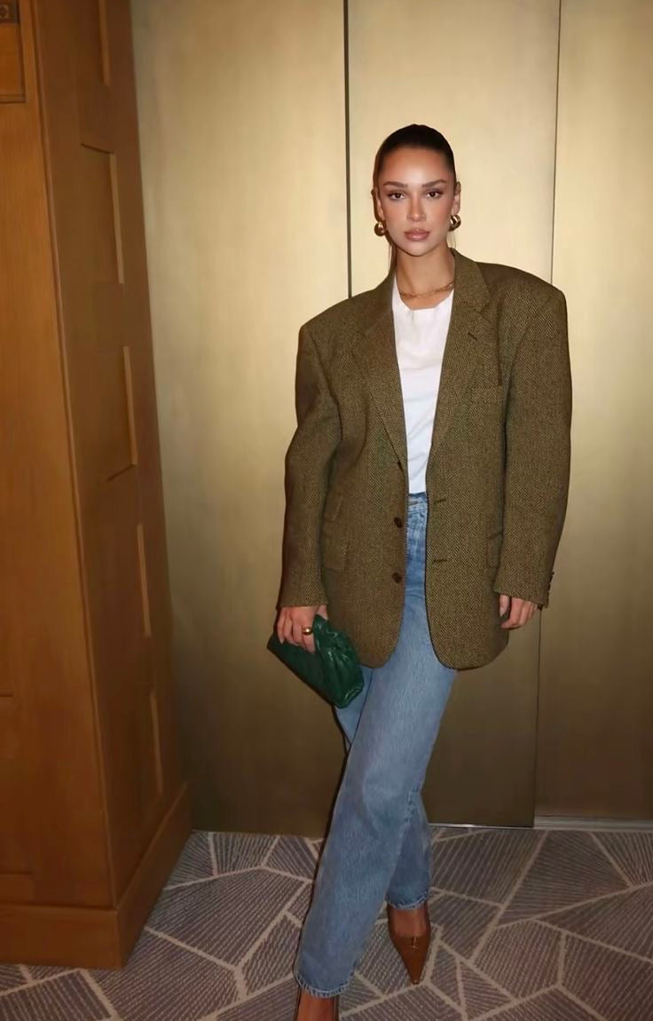 How to Bring Balance to Any Outfit: 3 Principles Every Woman Should Know