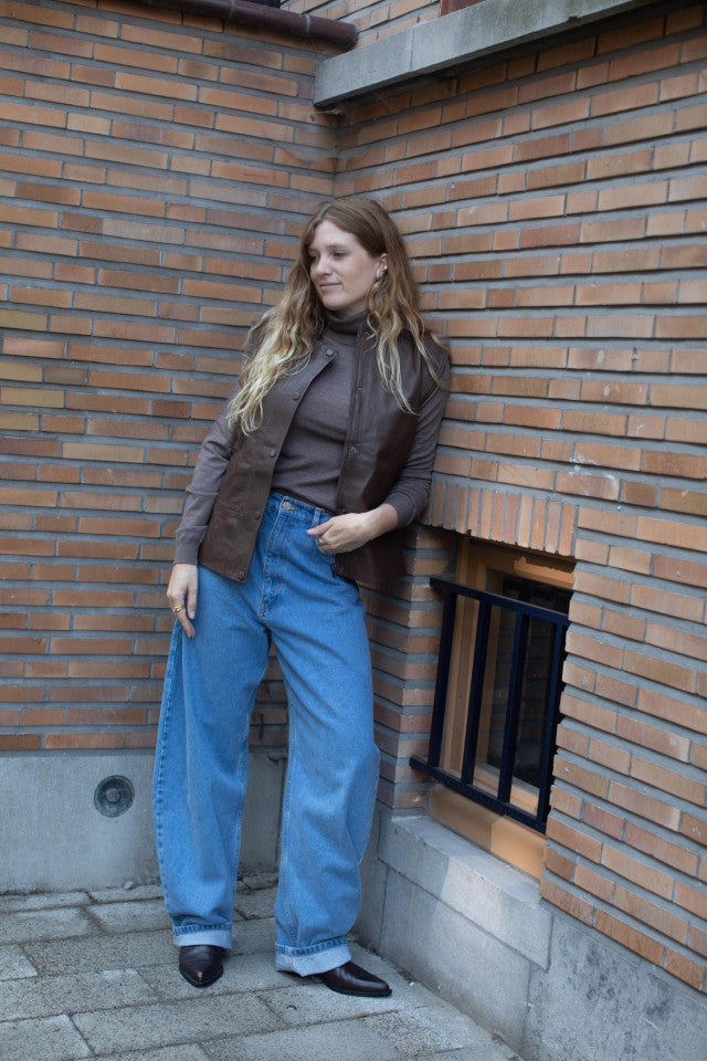 How to Style Barrel Pants: 3 Rules That Make Them Actually Work