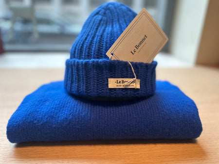 Le bonnet sjaal azuur blauw